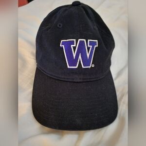 Washington Huskies Hat